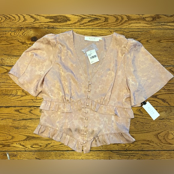Astr the label short sleeve ruffle hem top sz L - Picture 2 of 8